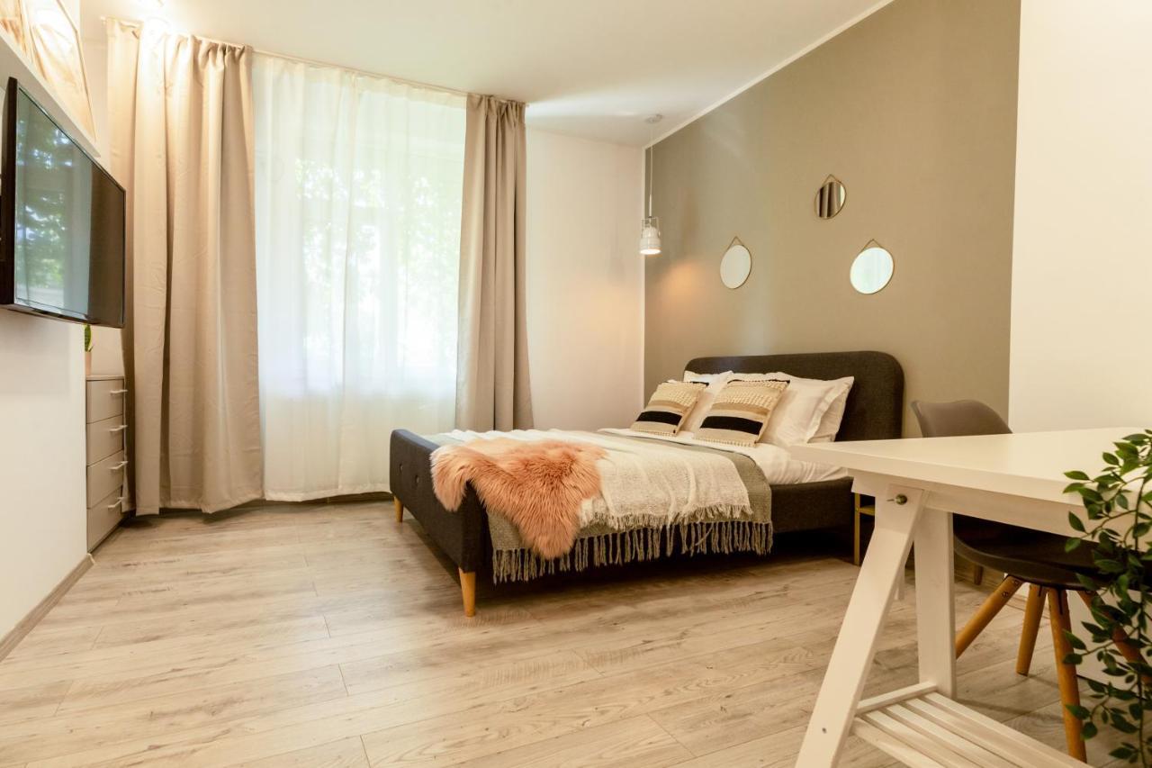 Ideal Stay: Spacious 2Br Apt Near Calea Victoriei Bukarest Exteriör bild