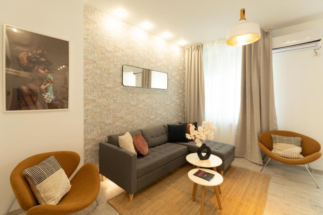 Ideal Stay: Spacious 2Br Apt Near Calea Victoriei Bukarest Exteriör bild