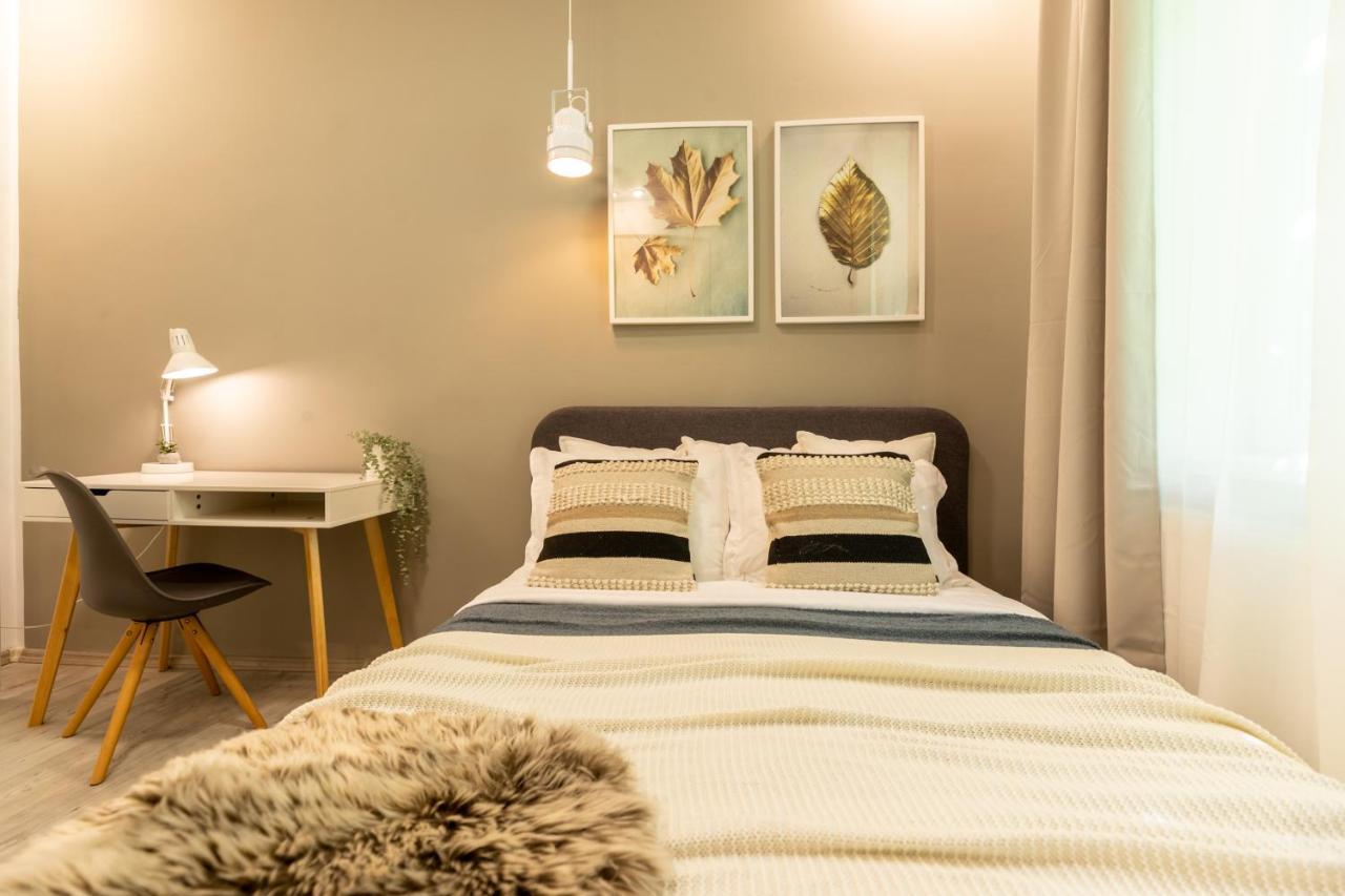 Ideal Stay: Spacious 2Br Apt Near Calea Victoriei Bukarest Exteriör bild