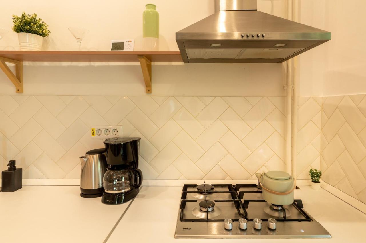 Ideal Stay: Spacious 2Br Apt Near Calea Victoriei Bukarest Exteriör bild