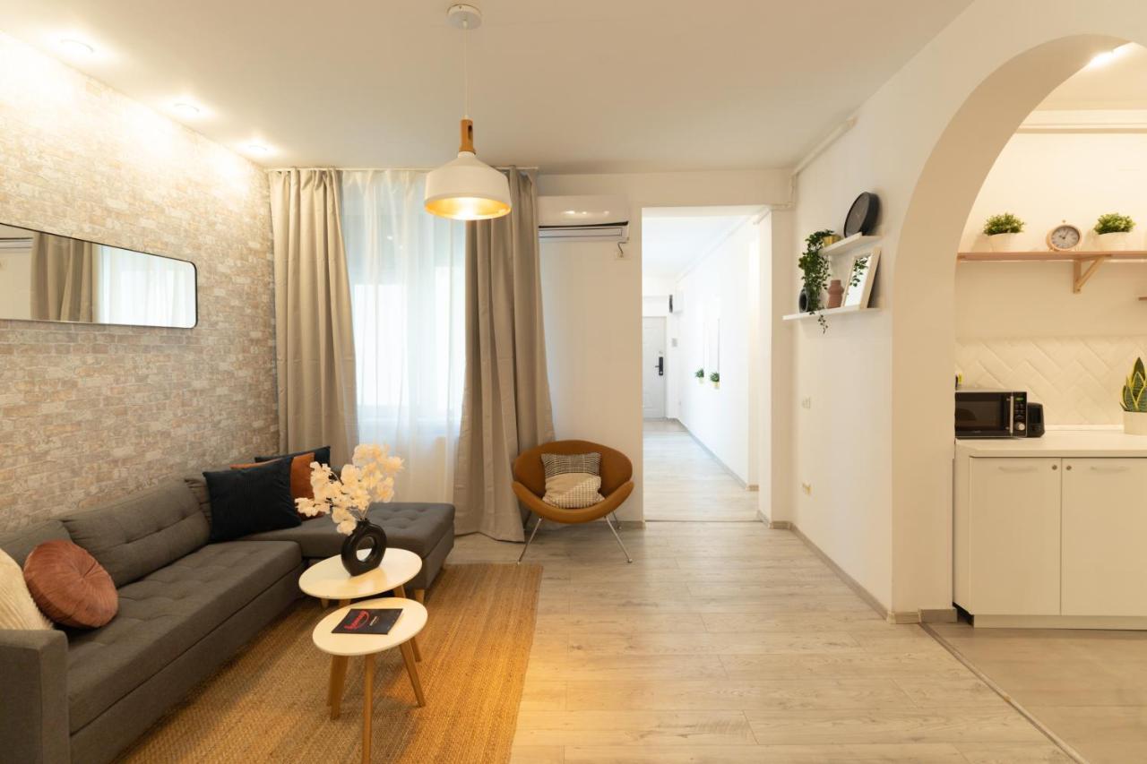 Ideal Stay: Spacious 2Br Apt Near Calea Victoriei Bukarest Exteriör bild
